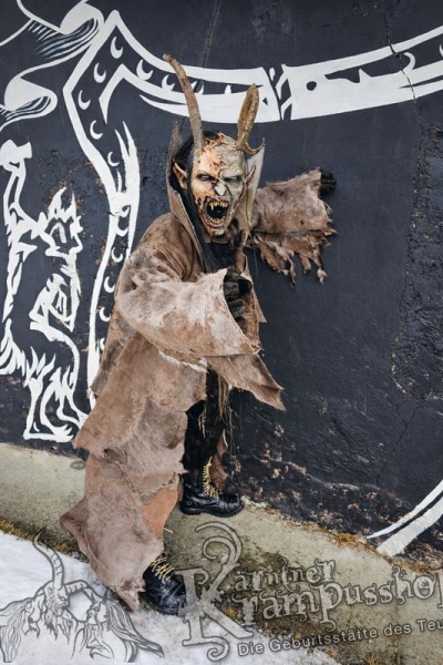 Mantel Braun weit geschnitten Neu