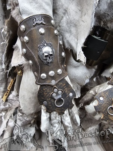 Handgamaschen Braun Modell Ornament Skull Gross