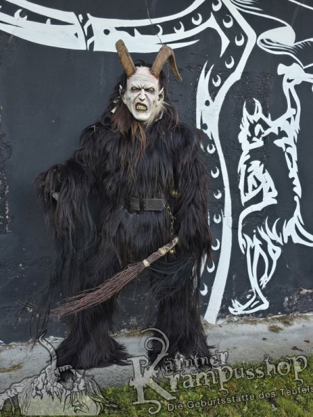 Neuer 2 Teiler Langhaar mit Pferdeschweife